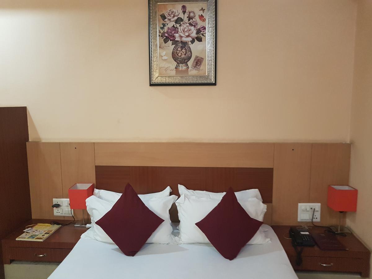 Hotel Simla シリグリ エクステリア 写真